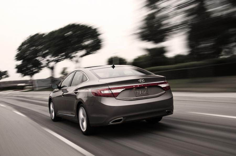  Hyundai Azera 2012 года  (фото 68 из 103)
